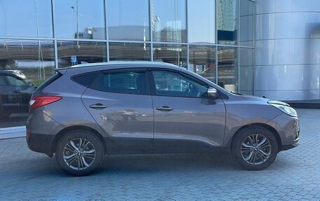 Hyundai ix35 I рестайлинг, 2014 год, 989 000 рублей, 2 фотография