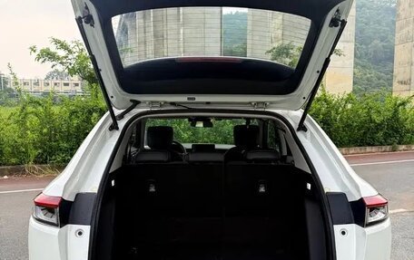 Honda Vezel, 2022 год, 1 390 005 рублей, 16 фотография