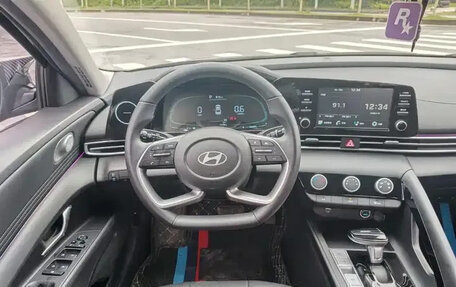 Hyundai Elantra, 2023 год, 1 170 300 рублей, 11 фотография