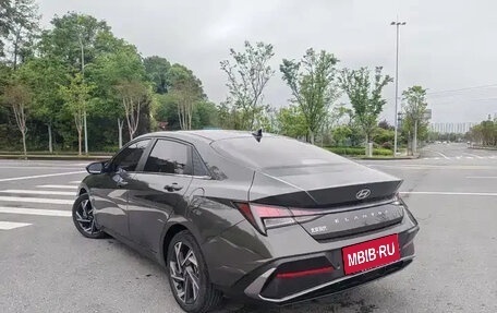 Hyundai Elantra, 2023 год, 1 170 300 рублей, 4 фотография