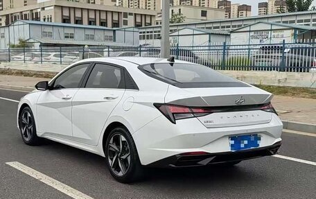 Hyundai Elantra, 2022 год, 1 090 000 рублей, 3 фотография