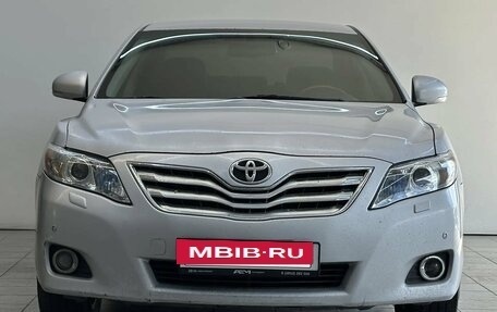 Toyota Camry, 2011 год, 1 050 000 рублей, 2 фотография
