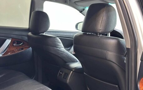 Toyota Camry, 2011 год, 1 050 000 рублей, 24 фотография