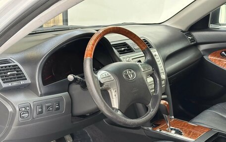 Toyota Camry, 2011 год, 1 050 000 рублей, 18 фотография