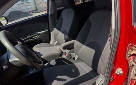 KIA Rio II, 2010 год, 690 000 рублей, 12 фотография