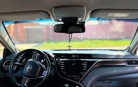 Toyota Camry, 2019 год, 2 990 000 рублей, 9 фотография