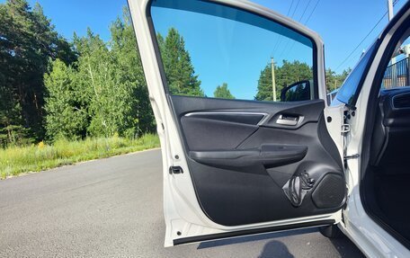 Honda Fit III, 2015 год, 820 000 рублей, 7 фотография