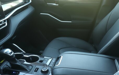 Toyota Highlander, 2026 год, 5 460 000 рублей, 17 фотография