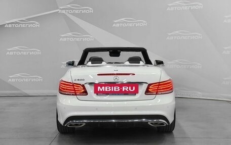 Mercedes-Benz E-Класс, 2015 год, 3 100 000 рублей, 4 фотография