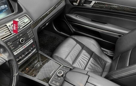Mercedes-Benz E-Класс, 2015 год, 3 100 000 рублей, 13 фотография