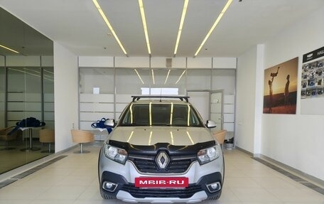 Renault Logan II, 2020 год, 1 090 000 рублей, 2 фотография