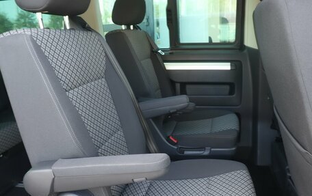 Volkswagen Multivan T6 рестайлинг, 2021 год, 6 472 000 рублей, 8 фотография