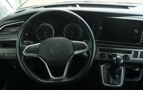 Volkswagen Multivan T6 рестайлинг, 2021 год, 6 472 000 рублей, 11 фотография