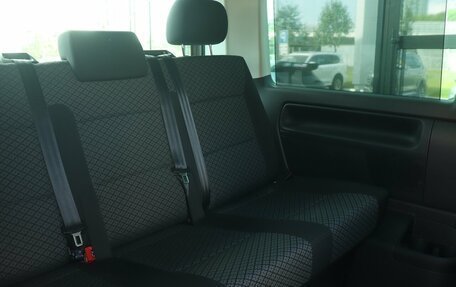 Volkswagen Multivan T6 рестайлинг, 2021 год, 6 472 000 рублей, 16 фотография
