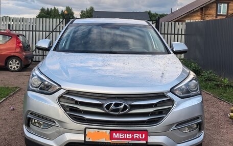 Hyundai Santa Fe III рестайлинг, 2018 год, 2 450 000 рублей, 1 фотография