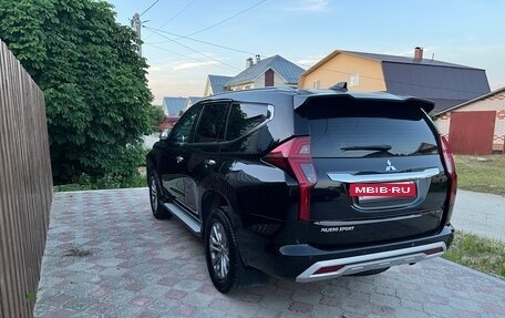 Mitsubishi Pajero Sport III рестайлинг, 2020 год, 3 500 000 рублей, 3 фотография