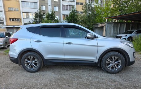 Hyundai Santa Fe III рестайлинг, 2013 год, 1 600 000 рублей, 2 фотография