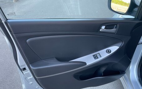 Hyundai Solaris II рестайлинг, 2015 год, 850 000 рублей, 10 фотография