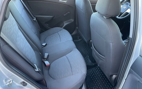 Hyundai Solaris II рестайлинг, 2015 год, 850 000 рублей, 15 фотография