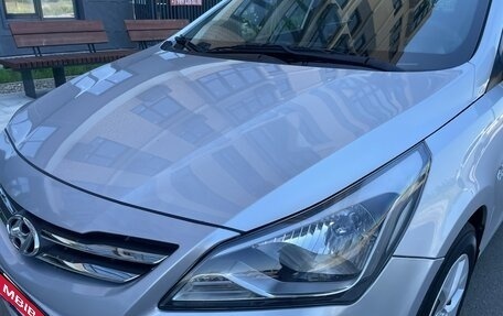 Hyundai Solaris II рестайлинг, 2015 год, 850 000 рублей, 32 фотография