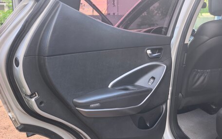Hyundai Santa Fe III рестайлинг, 2018 год, 2 450 000 рублей, 13 фотография