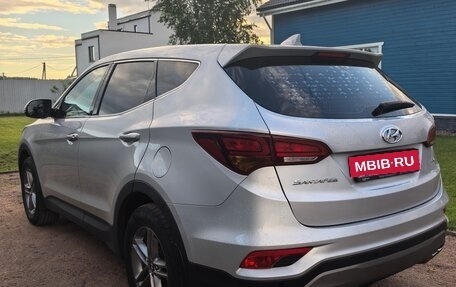 Hyundai Santa Fe III рестайлинг, 2018 год, 2 450 000 рублей, 4 фотография