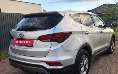 Hyundai Santa Fe III рестайлинг, 2018 год, 2 450 000 рублей, 6 фотография