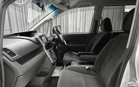 Toyota Voxy II, 2008 год, 1 280 000 рублей, 10 фотография