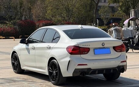 BMW 1 серия, 2023 год, 1 800 000 рублей, 6 фотография
