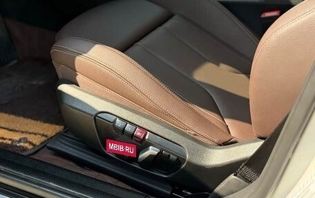 BMW 1 серия, 2023 год, 1 800 000 рублей, 11 фотография