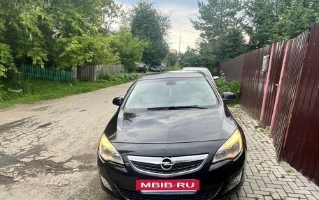 Opel Astra J, 2011 год, 560 000 рублей, 4 фотография