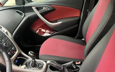 Opel Astra J, 2011 год, 560 000 рублей, 9 фотография