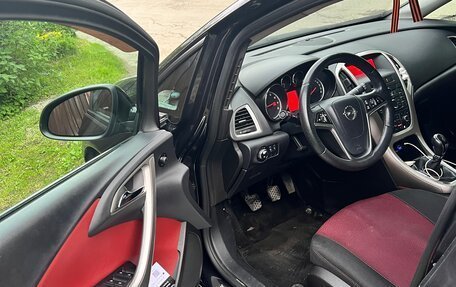 Opel Astra J, 2011 год, 560 000 рублей, 14 фотография