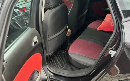 Opel Astra J, 2011 год, 560 000 рублей, 12 фотография