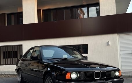 BMW 5 серия, 1994 год, 700 000 рублей, 2 фотография