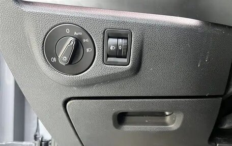 Volkswagen Lavida, 2023 год, 990 005 рублей, 11 фотография