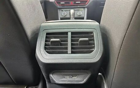 Volkswagen Lavida, 2023 год, 990 005 рублей, 18 фотография