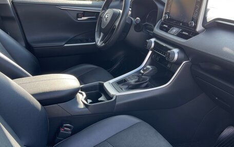Toyota RAV4, 2021 год, 4 080 000 рублей, 7 фотография