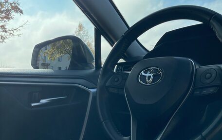 Toyota RAV4, 2021 год, 4 080 000 рублей, 17 фотография