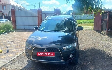 Mitsubishi Outlander III рестайлинг 3, 2010 год, 1 200 000 рублей, 1 фотография
