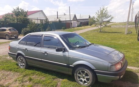 Volkswagen Passat B3, 1988 год, 270 000 рублей, 1 фотография