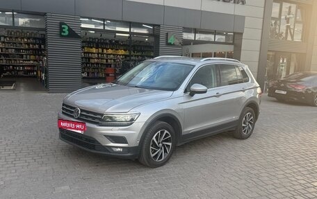 Volkswagen Tiguan II, 2019 год, 2 300 000 рублей, 7 фотография