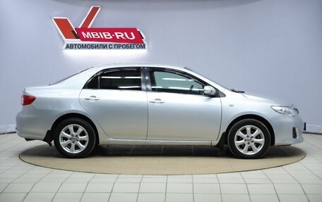 Toyota Corolla, 2011 год, 800 000 рублей, 4 фотография