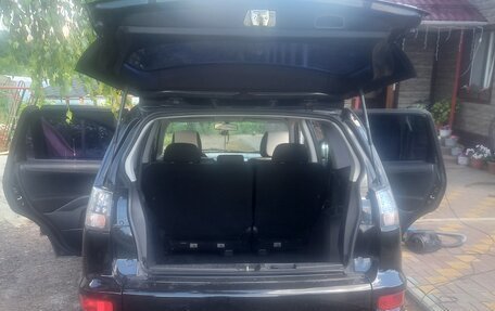 Mitsubishi Outlander III рестайлинг 3, 2010 год, 1 200 000 рублей, 6 фотография