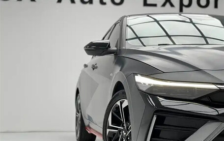 Hyundai Elantra, 2024 год, 1 350 000 рублей, 10 фотография