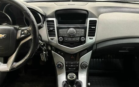 Chevrolet Cruze II, 2012 год, 609 000 рублей, 10 фотография