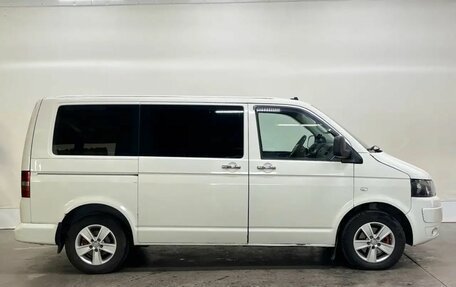 Volkswagen Transporter T5 рестайлинг, 2004 год, 899 000 рублей, 6 фотография