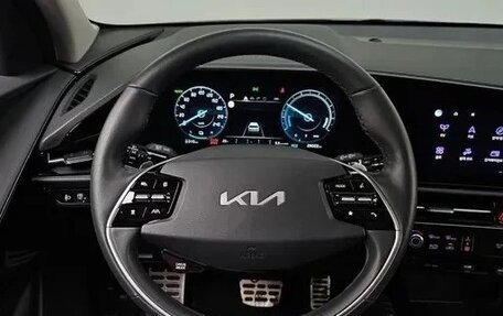 KIA Niro, 2023 год, 2 375 000 рублей, 9 фотография