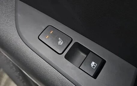 KIA Niro, 2023 год, 2 375 000 рублей, 16 фотография