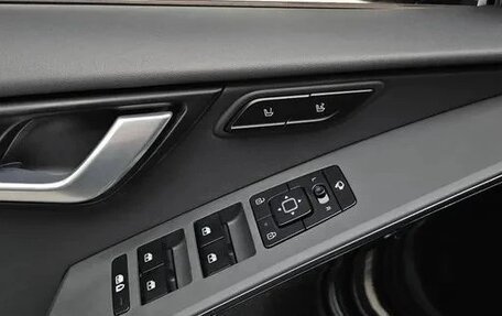 KIA Niro, 2023 год, 2 375 000 рублей, 15 фотография